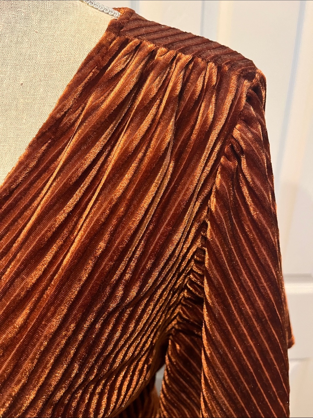 Simplee Women's Copper Velvet Wrap Dress - Picture 3 of 6